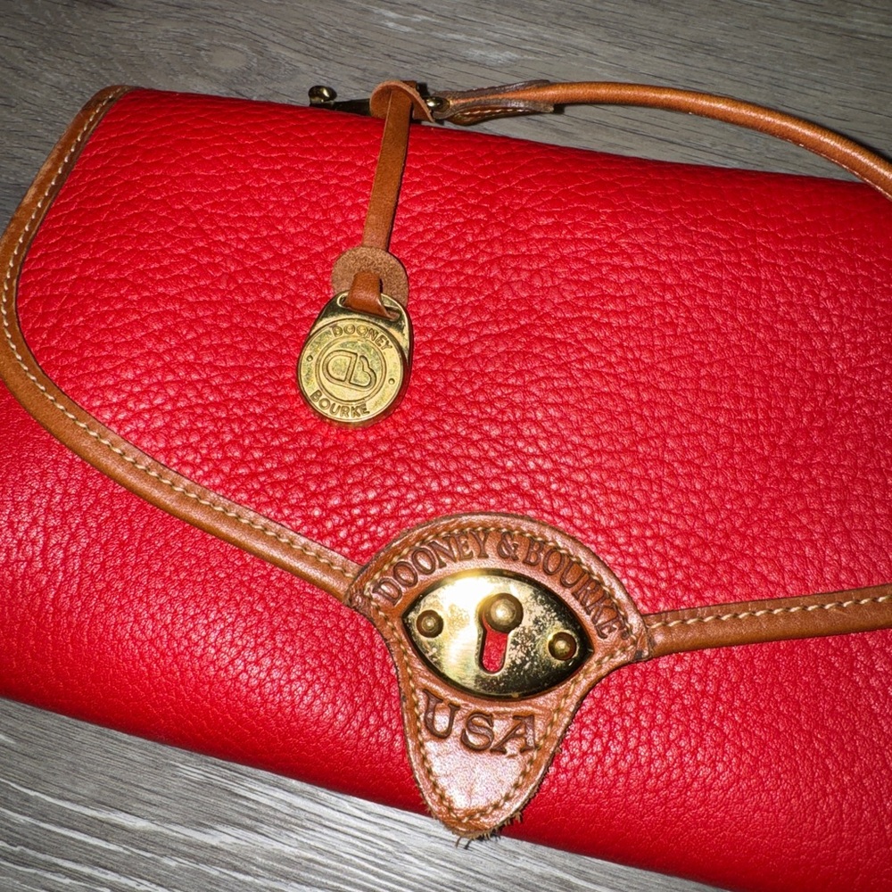 Dooney & Bourke Vintage Red All Weather Leather Crossbody Bag USA Made Pebbled - Picture 2 of 10